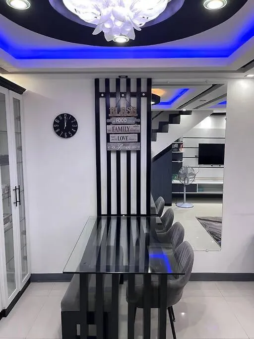 D Chambers Townhouse In Deca-Clark Residences Ángeles Apartamento