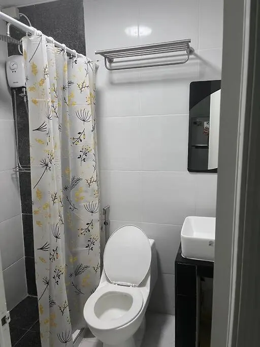 D Chambers Townhouse In Deca-Clark Residences Ángeles